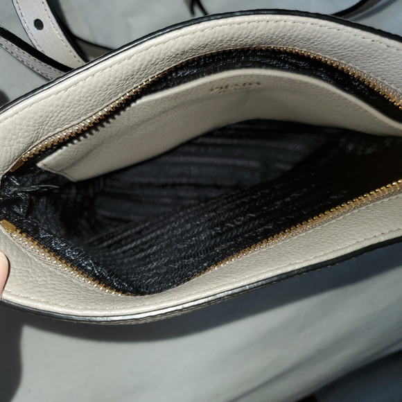 Authentic Prada Bandoliera purse - Picture 3 of 11